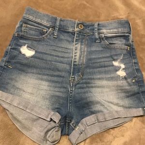 Hollister highwaisted shorts